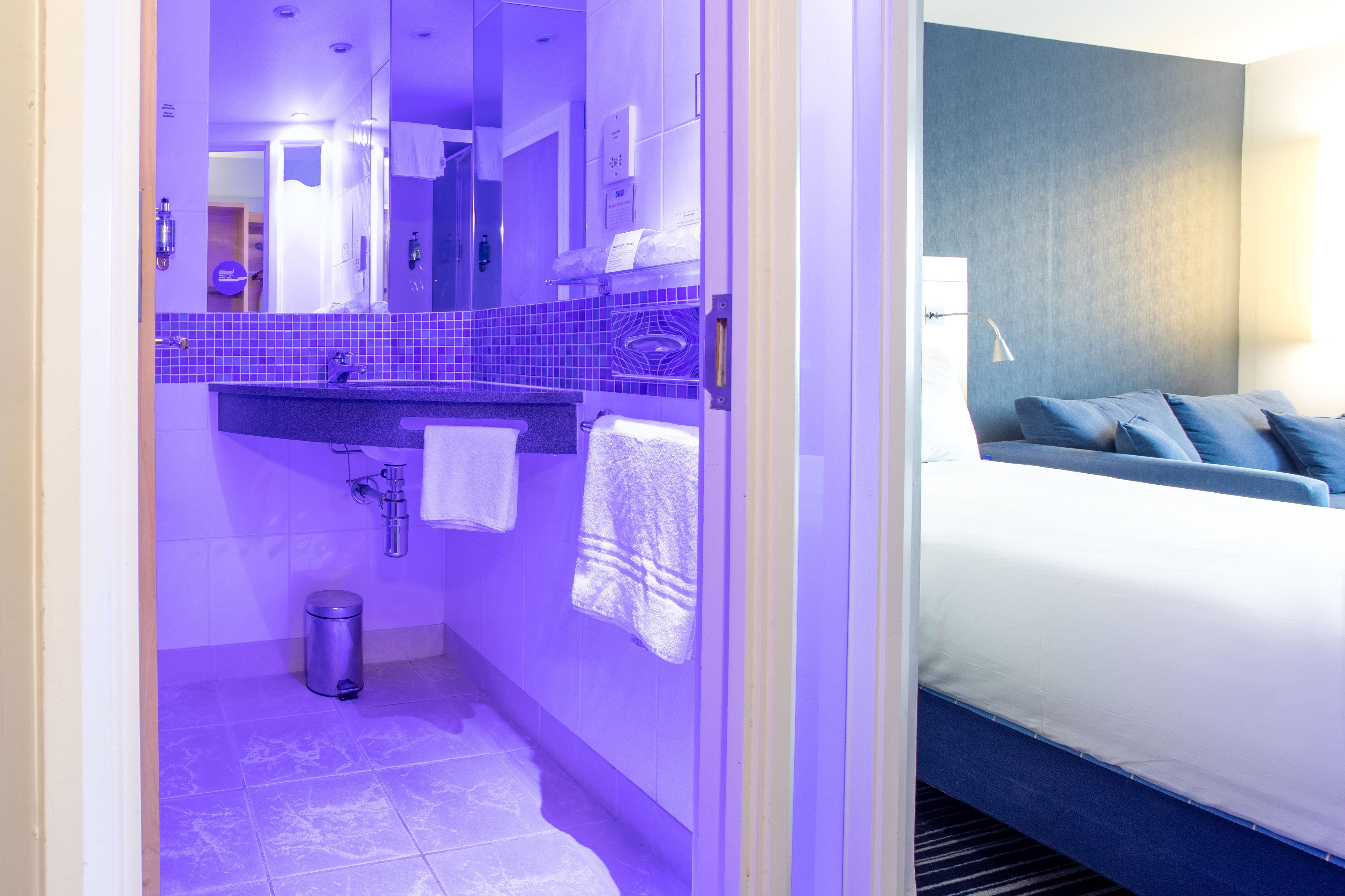Holiday Inn Express Dunfermline By Ihg Екстер'єр фото