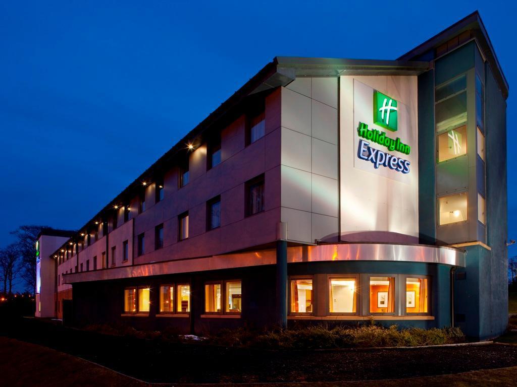 Holiday Inn Express Dunfermline By Ihg Екстер'єр фото