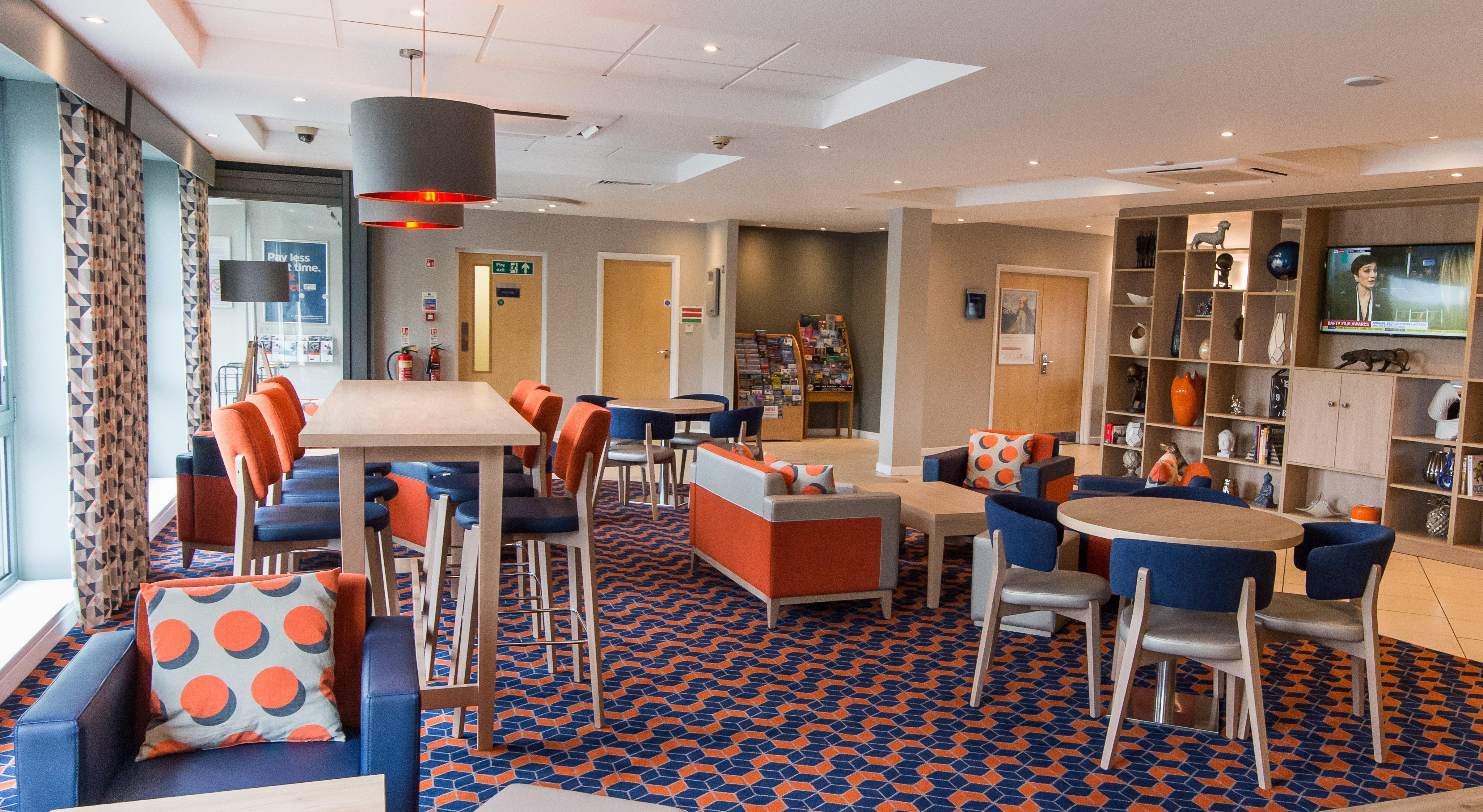 Holiday Inn Express Dunfermline By Ihg Екстер'єр фото
