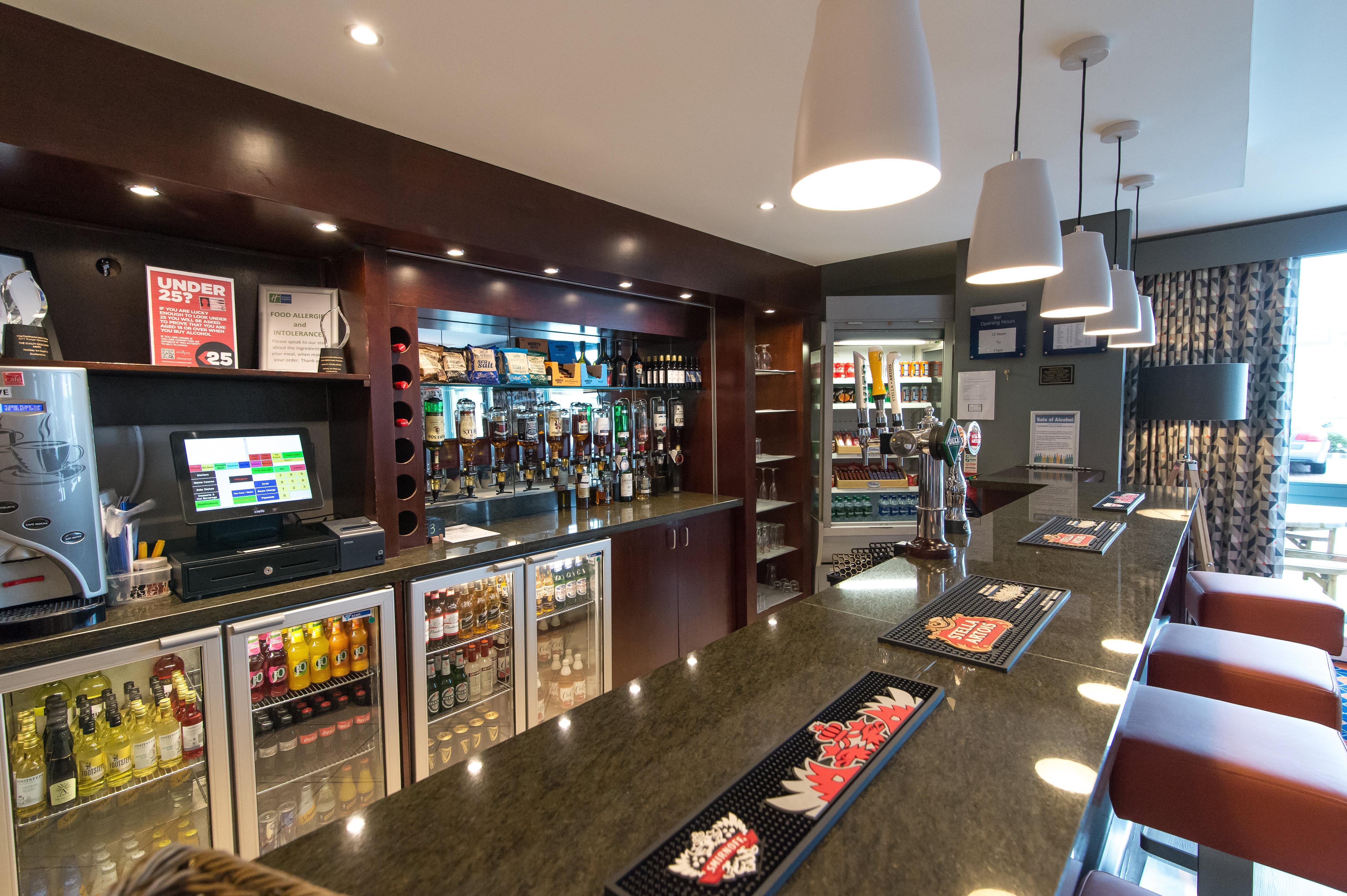 Holiday Inn Express Dunfermline By Ihg Екстер'єр фото
