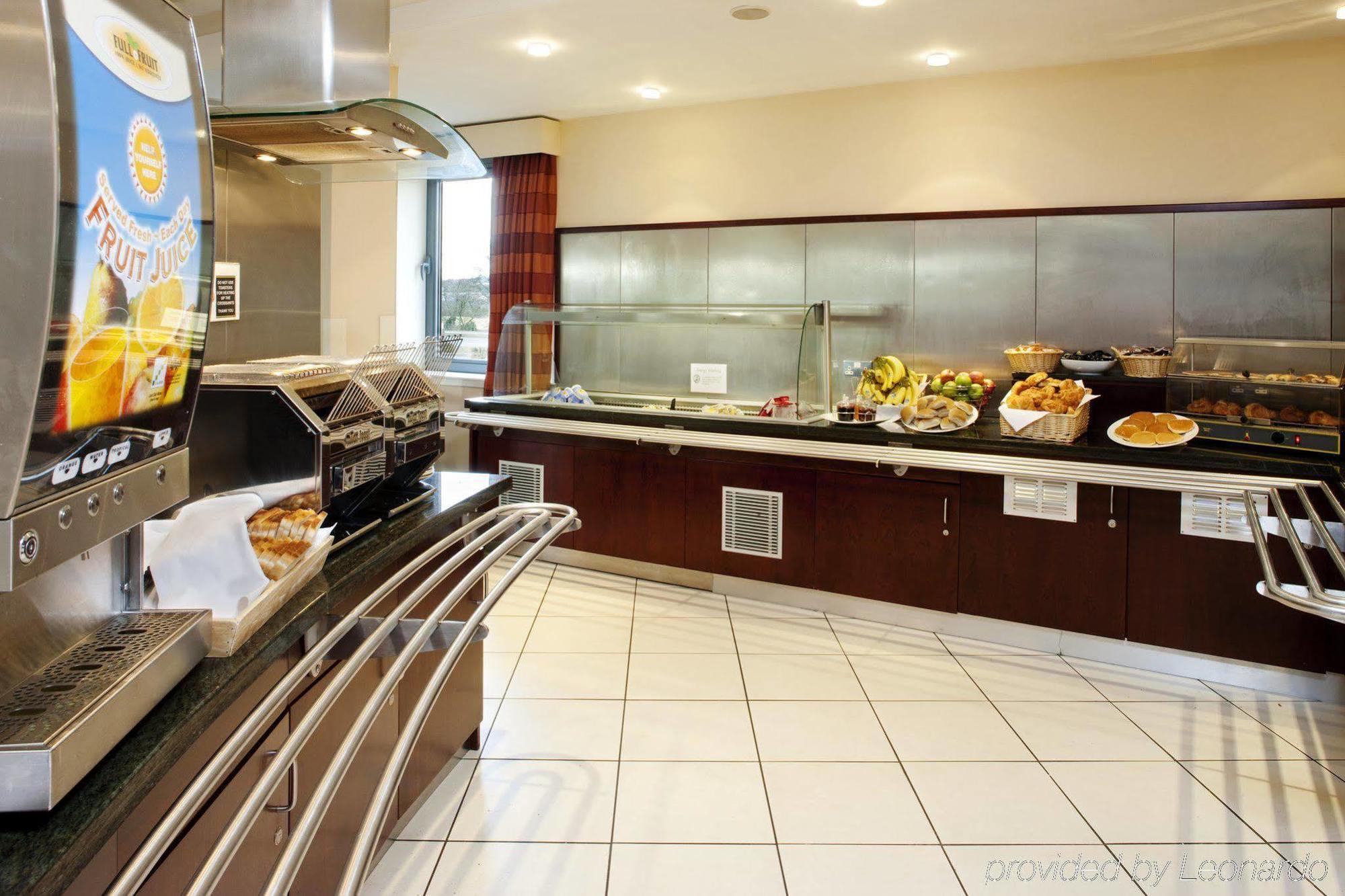 Holiday Inn Express Dunfermline By Ihg Екстер'єр фото